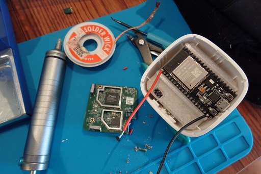 a wemo device, gutted and an esp32 inside 